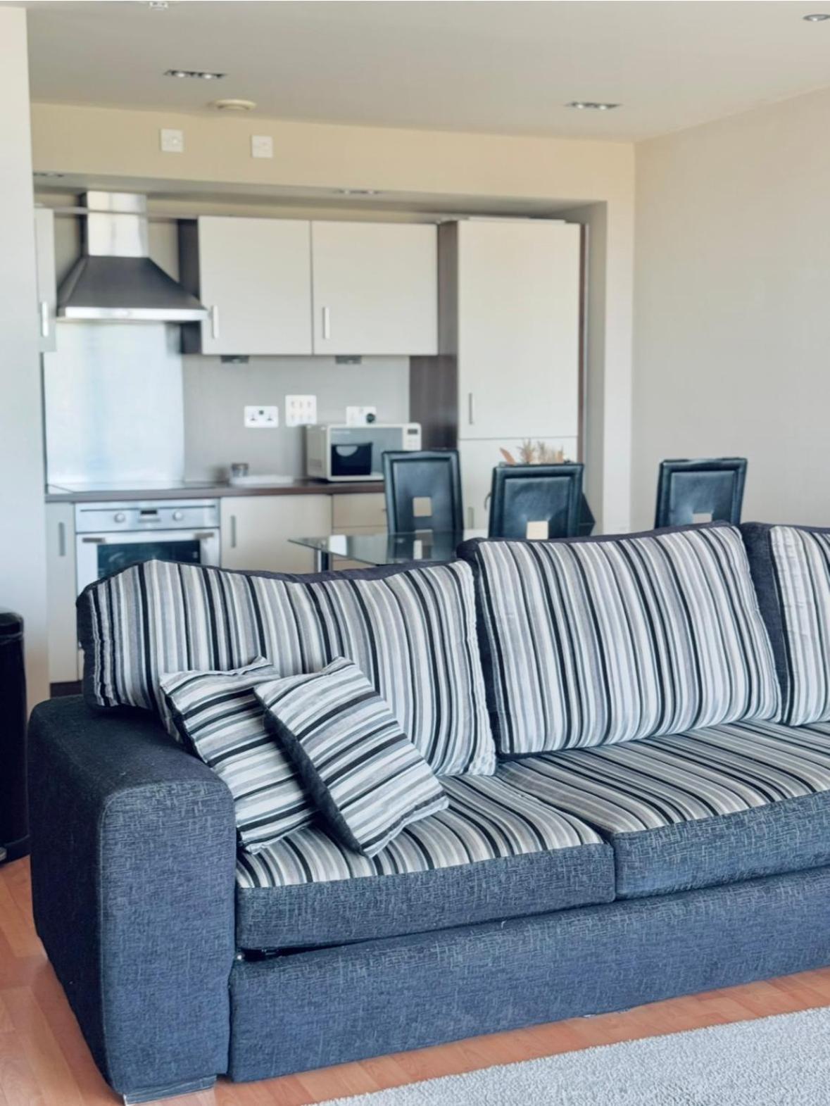Modern Two Bedroom Apartments Edimburgo Exterior foto